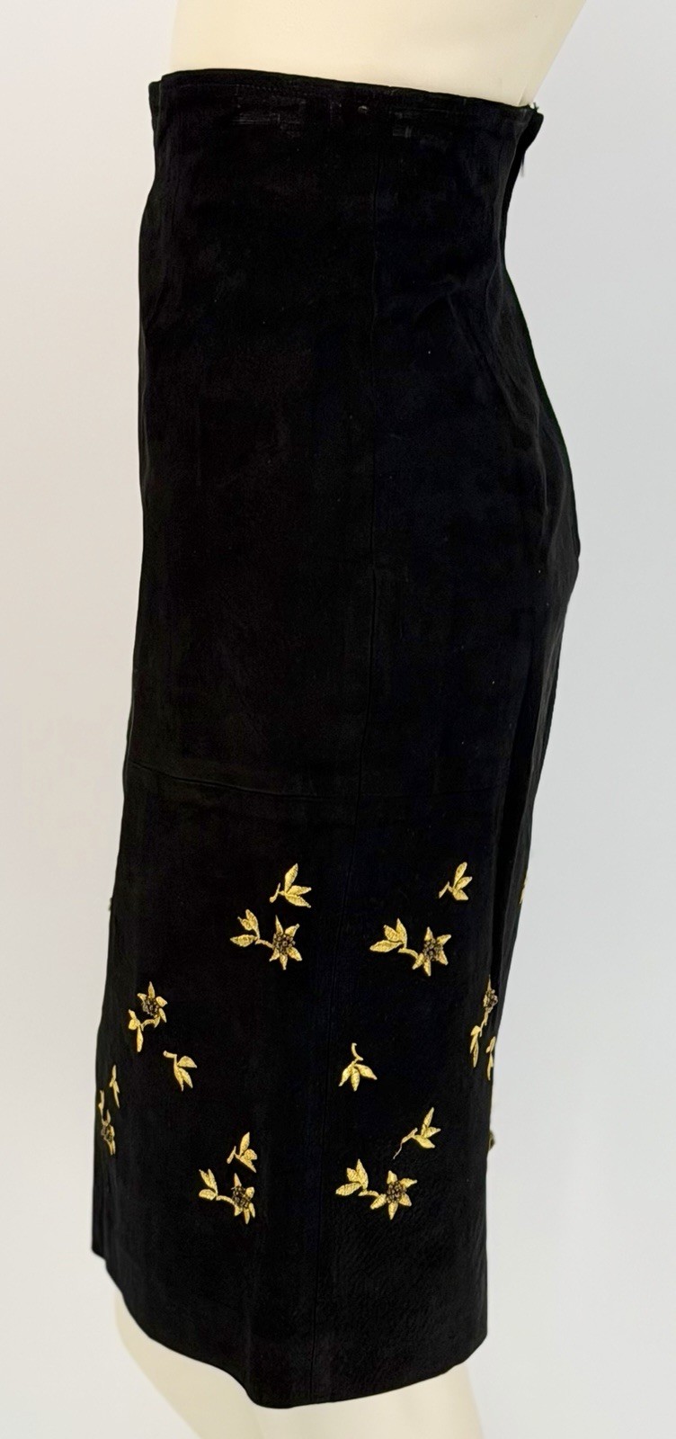 VTG PIA RUCCI Black Suede Embroidered , Beaded Jacket/skirt Set Sz 4 Excellent