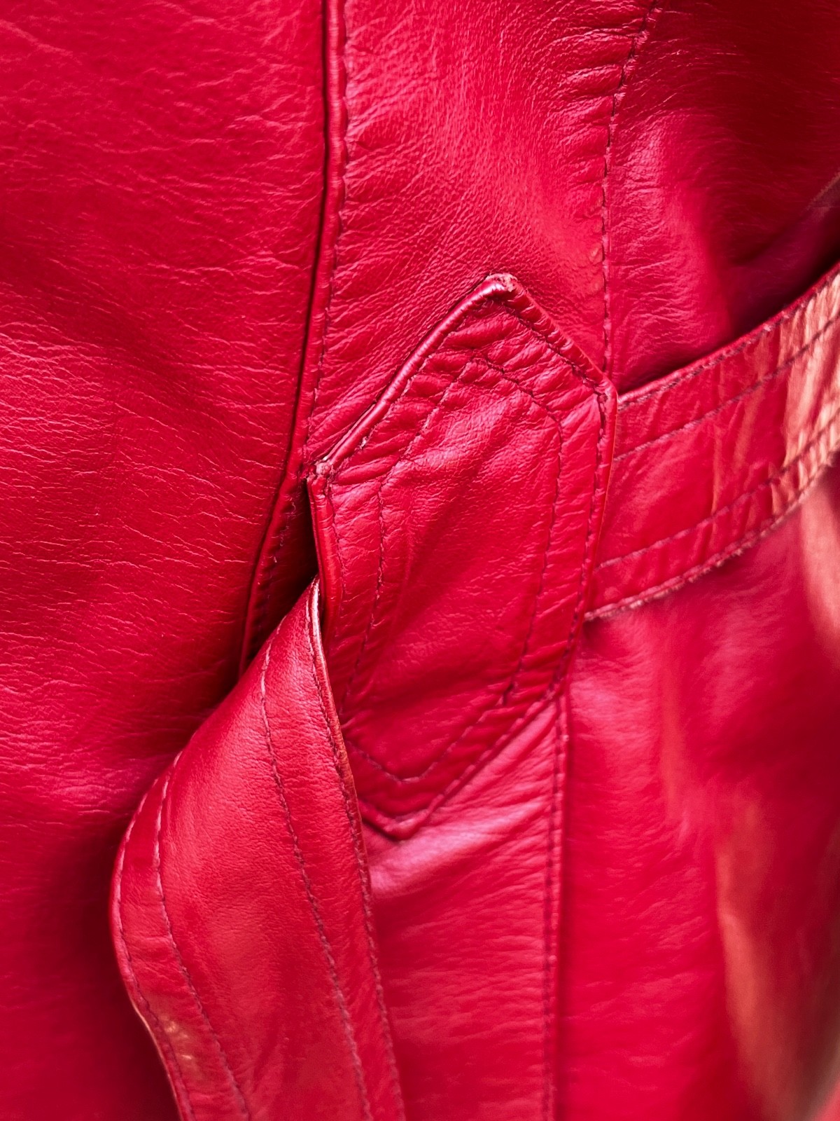 Vintage 70’s Mod Dark Red Women’s Leather Jacket Size Large READ