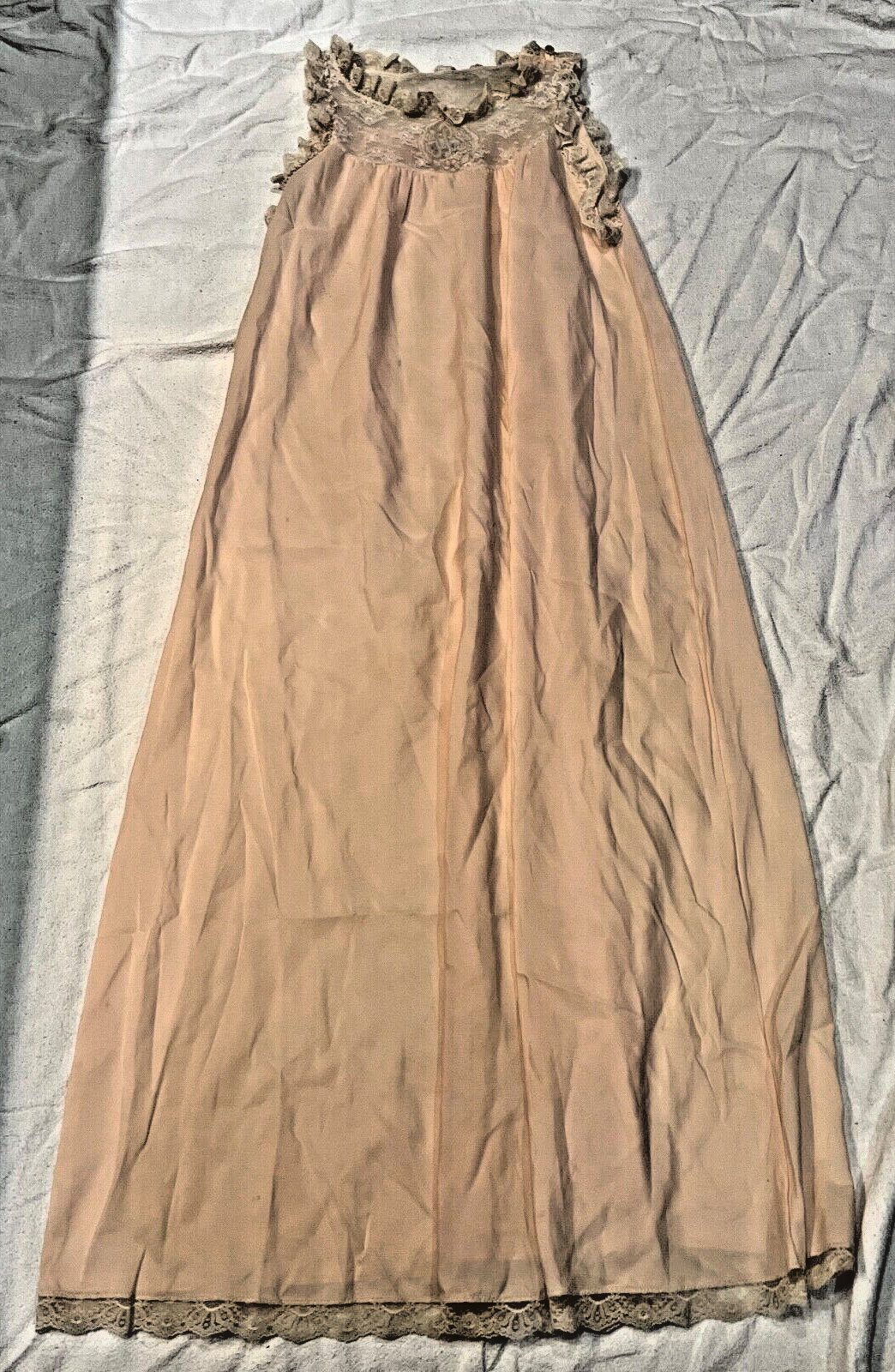 Corhan Noumair VINTAGE Pink Long Dressing Nightgown Lace on Top/Bottom Nursing?