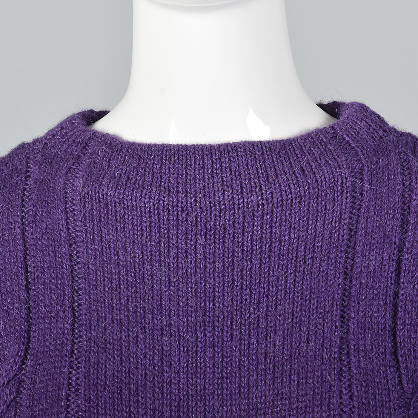 M 1980s Bottega Veneta Mohair Silk Purple Cable Knit Sweater Long Sleeves Cozy