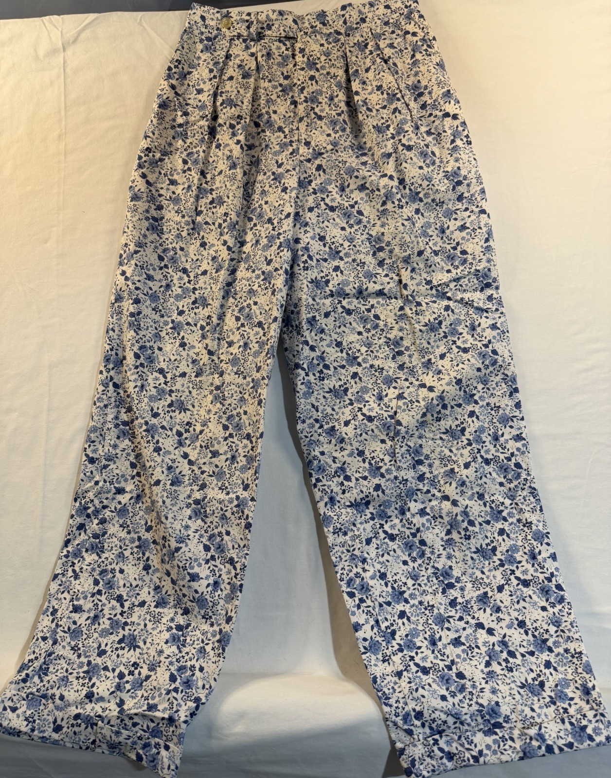Vintage Neilsons Blue White Floral Pleated Cotton Pants Trousers Size 12 USA