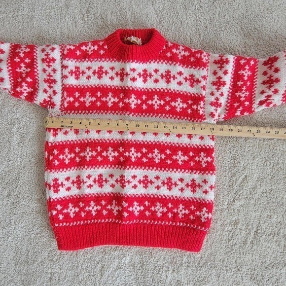 Vintage Nordic wool cottage core grandma sweater red handmade Sz S