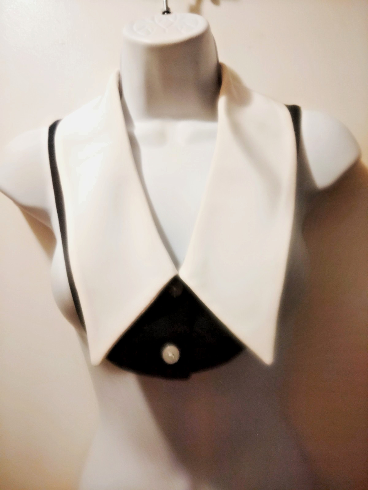 Vintage Women’s ADD on Collar Black & Ivory Satin V Neck