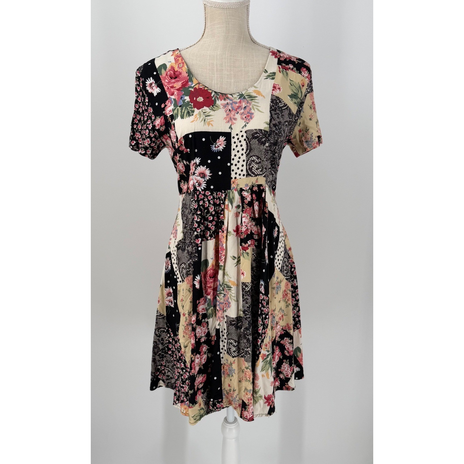Vintage Jody California Patchwork Floral Dress 11 Medium USA Made Boho Prairie