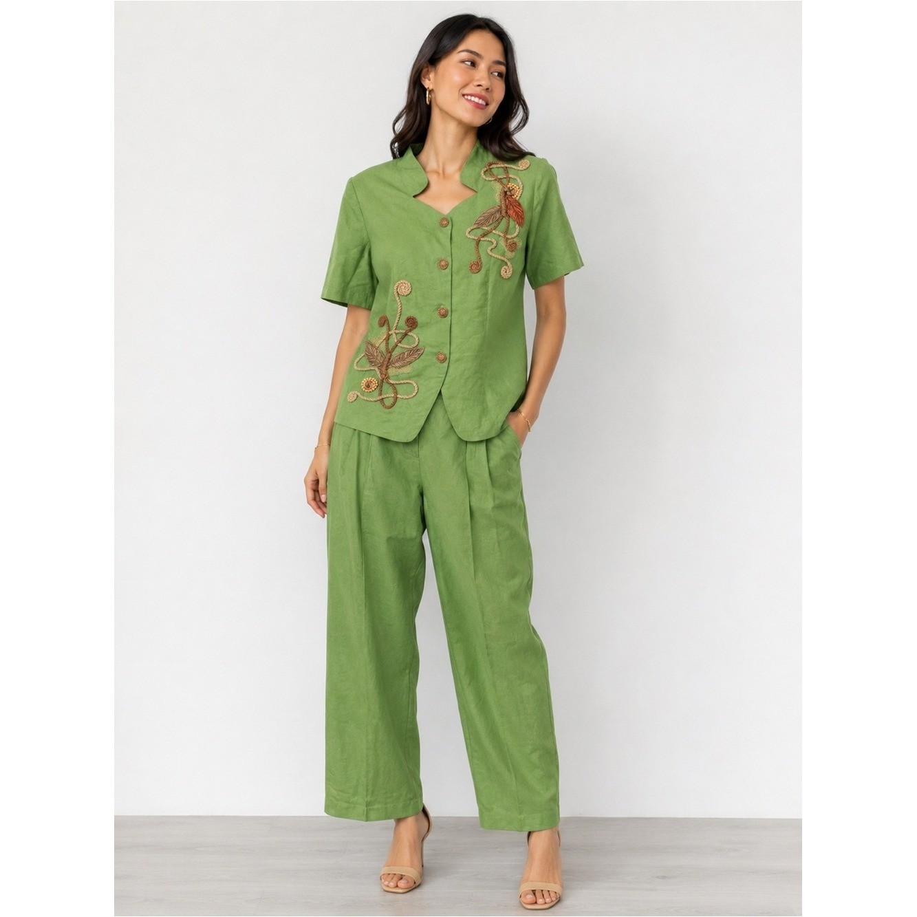 SET of two Vintage 100% RAMIE Embroidered Green high waist Trousers and blouse 8