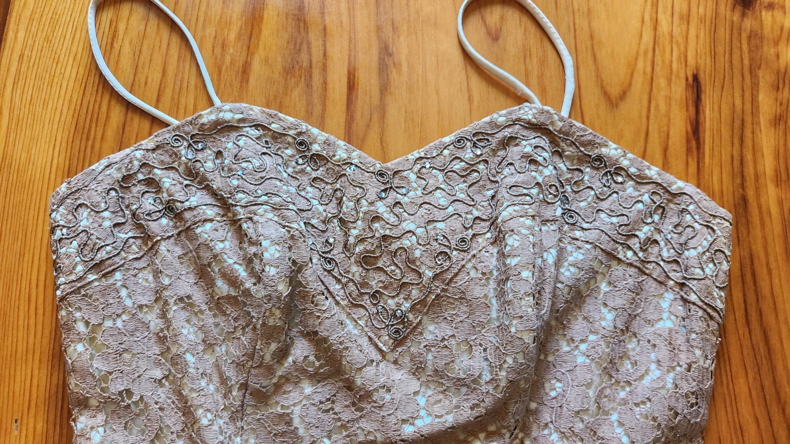 Beautiful Vintage Blush And Cream Lace Embellished Dress Size Small With Pockets