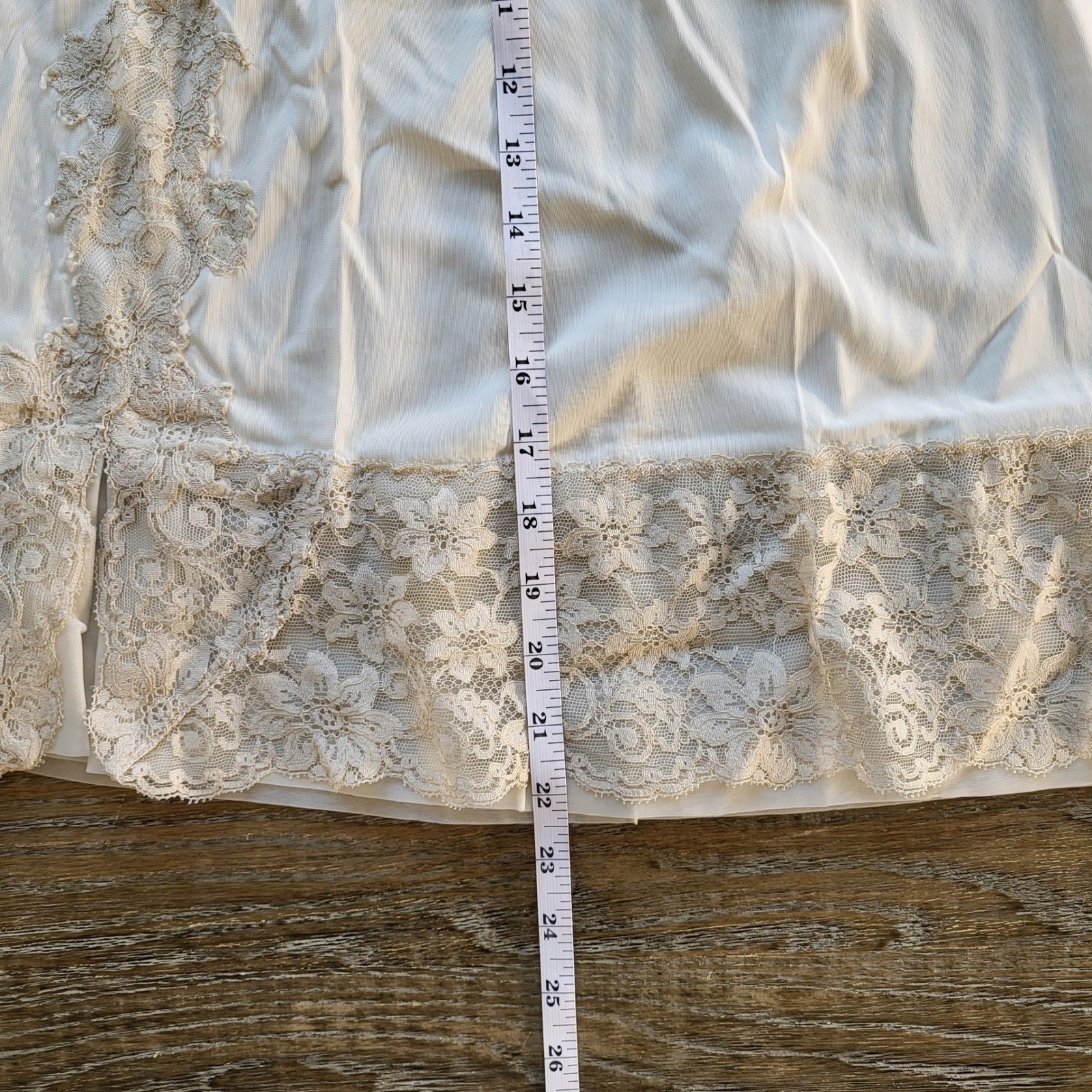Vintage Ivory Lace Trim Half Slip Skirt Floral undergarment Lingerie 80’s