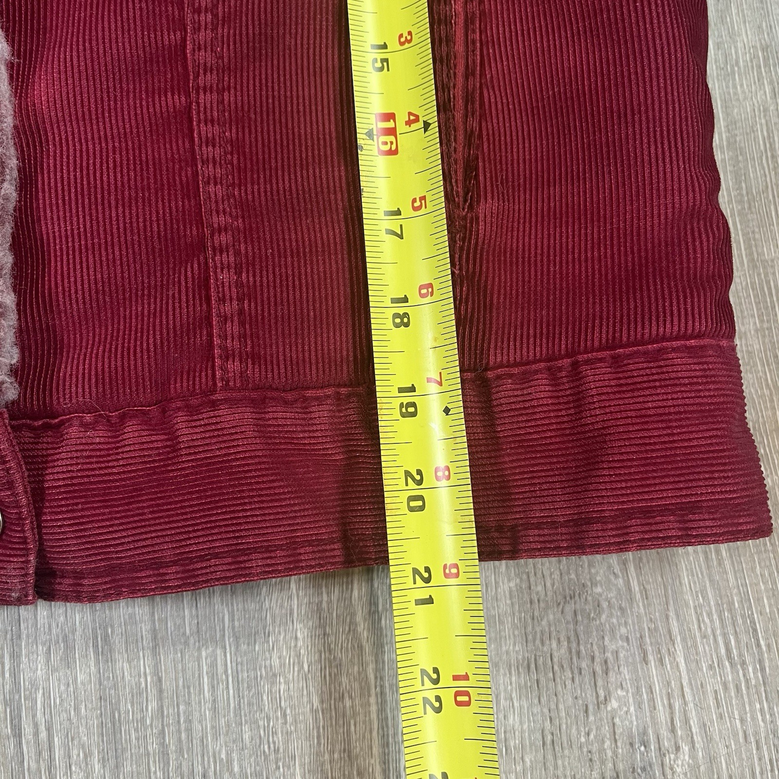 Vintage Levis Corduroy Trucker Jacket Womens Size Med Red Sherpa Lined USA 70s