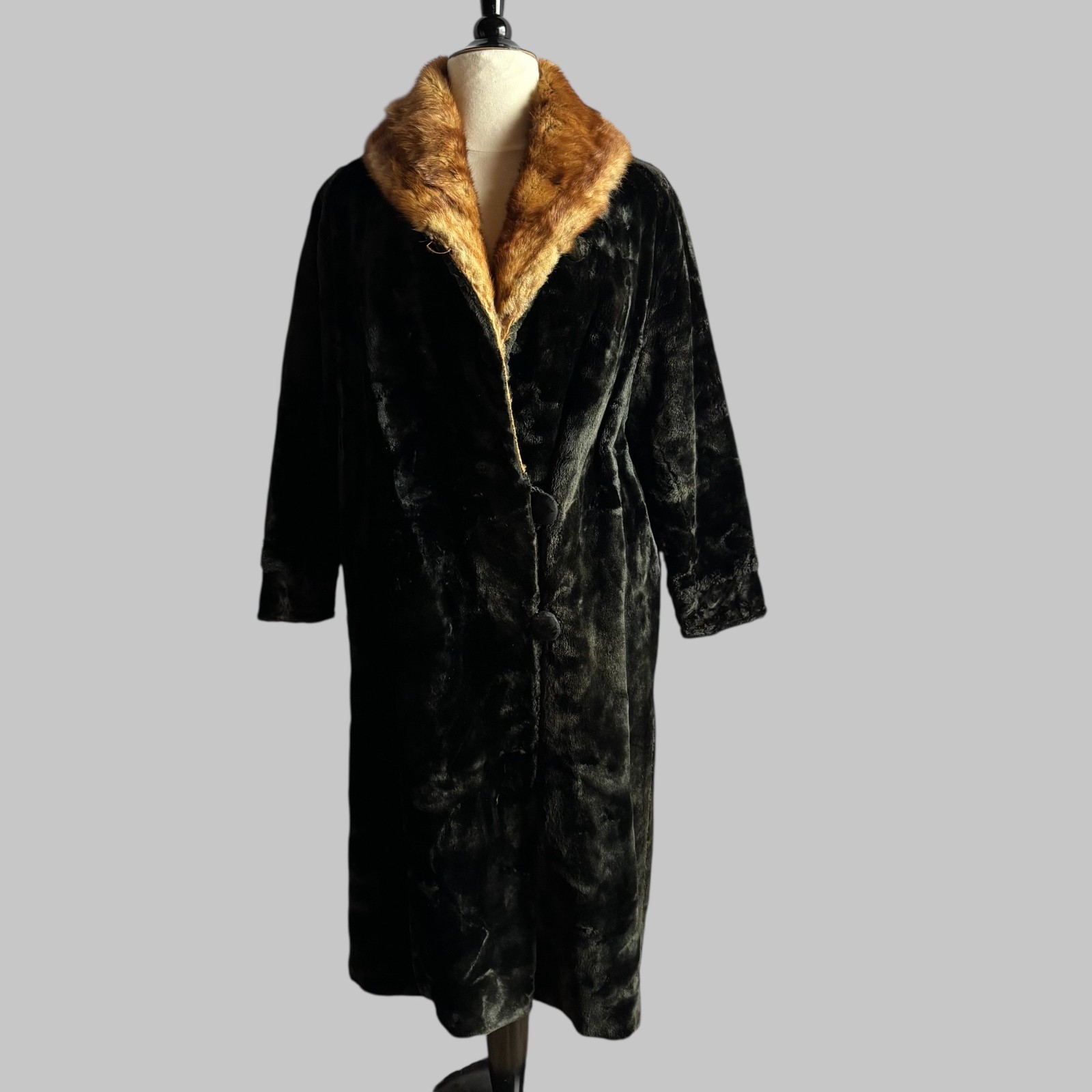 Vintage Antique 1920s Flapper Black Plush Plush Coat Brown Fur Collar