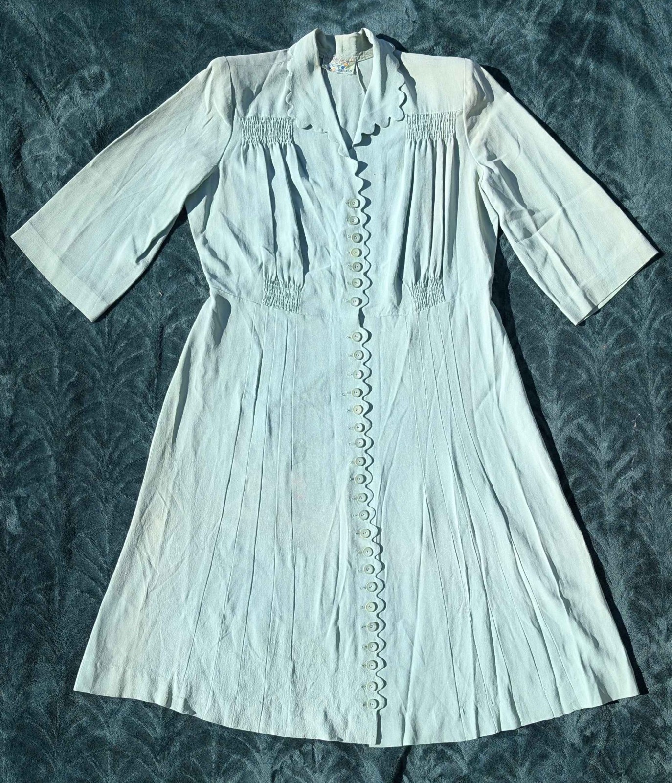 Vintage 40s 50s Pastel Mint green Scalloped Smocked Button up Day House Dress