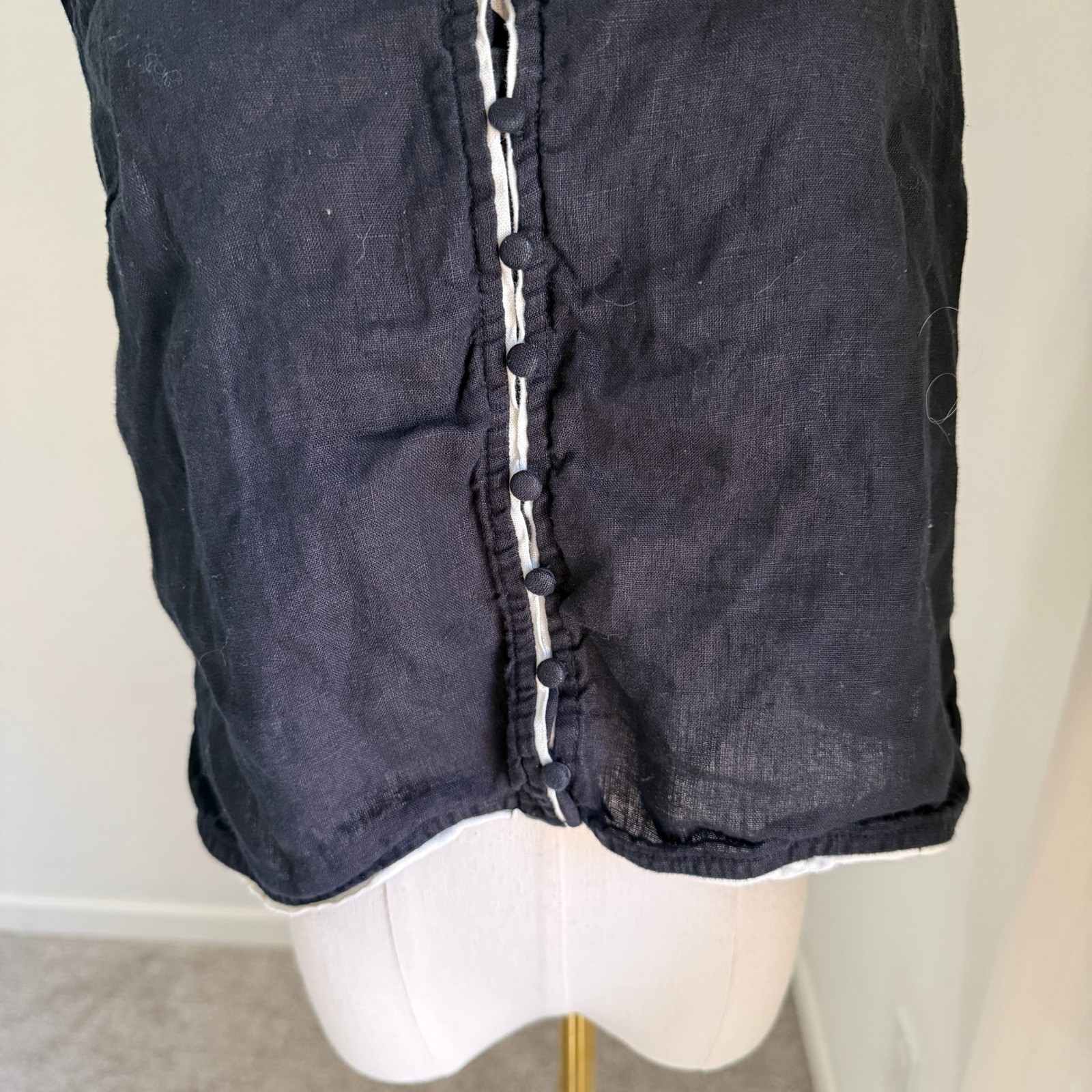 Tahari Black 100% Linen Button Front Vest Top Medium Minimal Elegant Old Money
