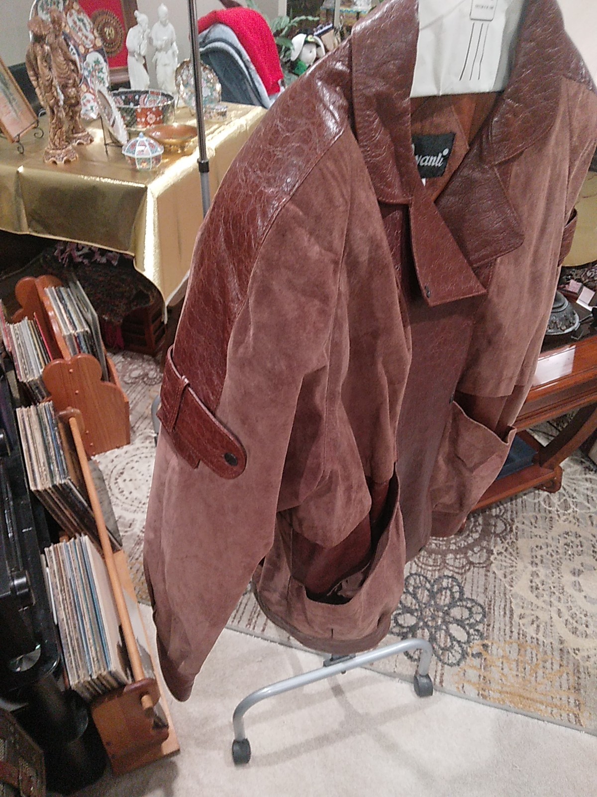 Avanti Genuine Pig Suede Brown BTN Down Jacket Size L Vintage Original Amazing!