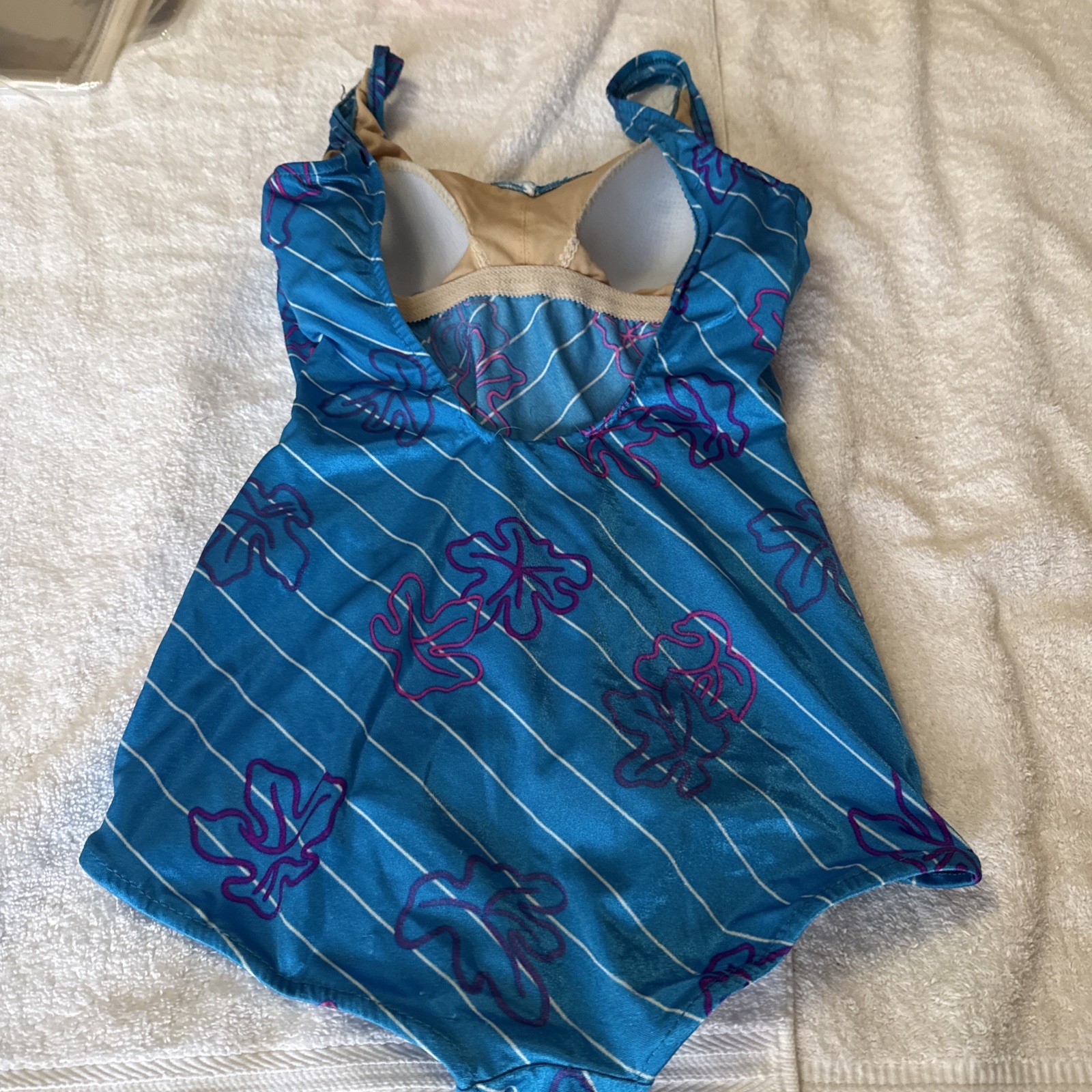 Vintage Maxine Of Hollywood Ladies Swimsuit Floral Stripe Pattern Made In CA