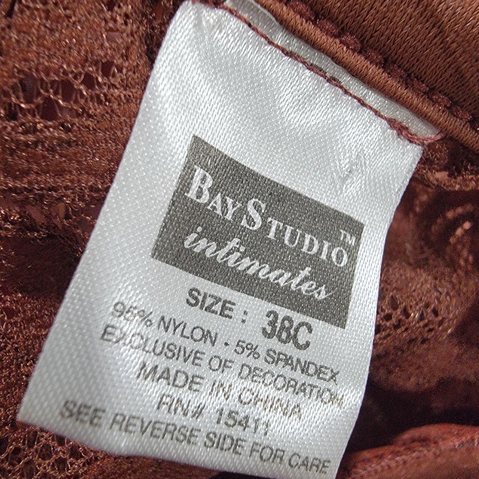 Bay Studio Intimates Cami Brown Lace Camisole Built In Bra Sz 38C NWT
