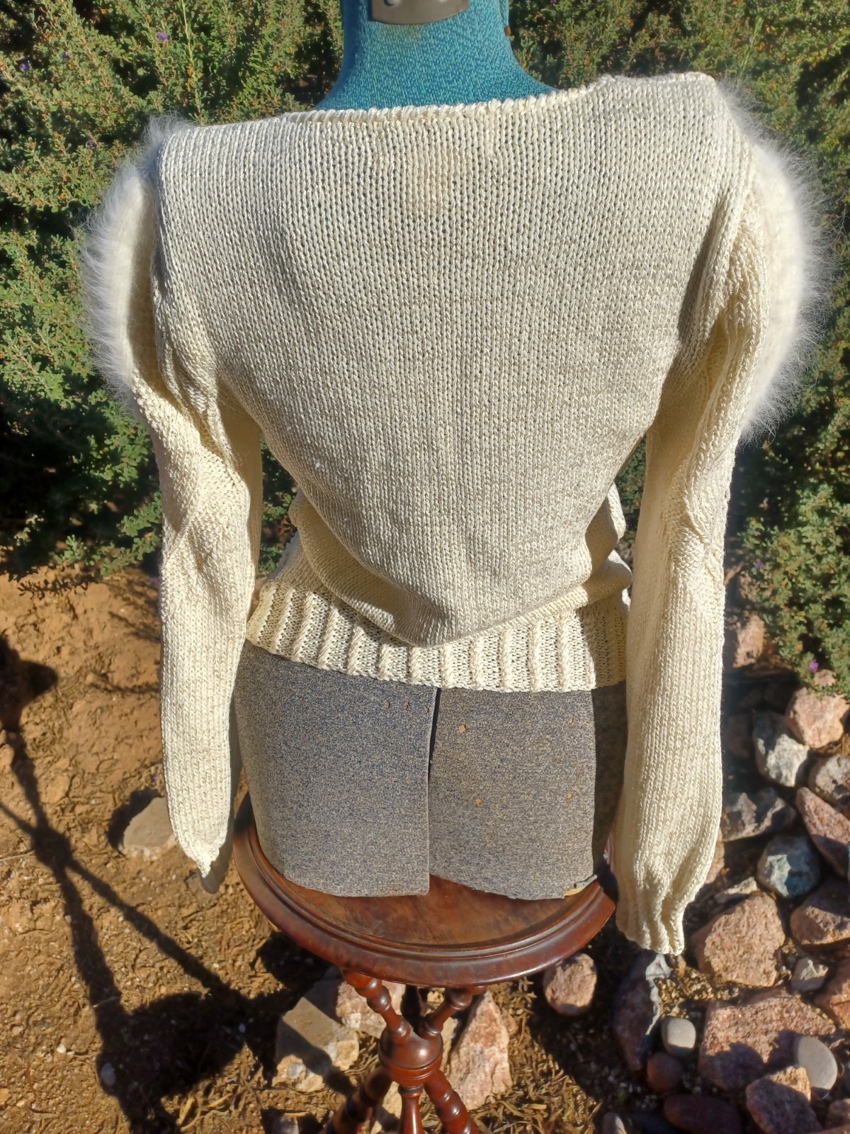 Vintage 1980s Hand-knit Ivory Angora Soft-Girl Sweater by Nannell