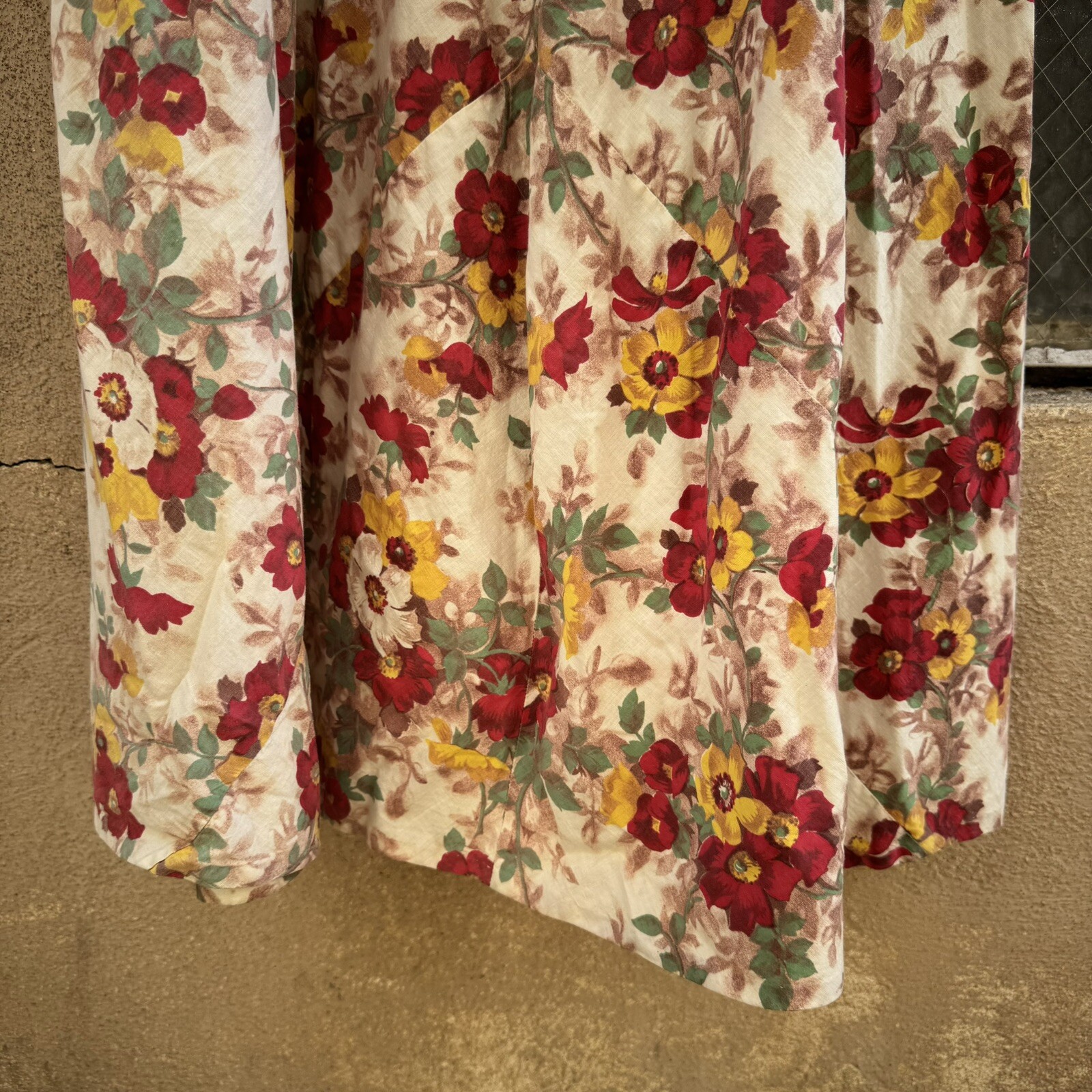 Vintage 1940s White, Red, Yellow, Brown Floral Print Cotton Zipper Dress 1930s