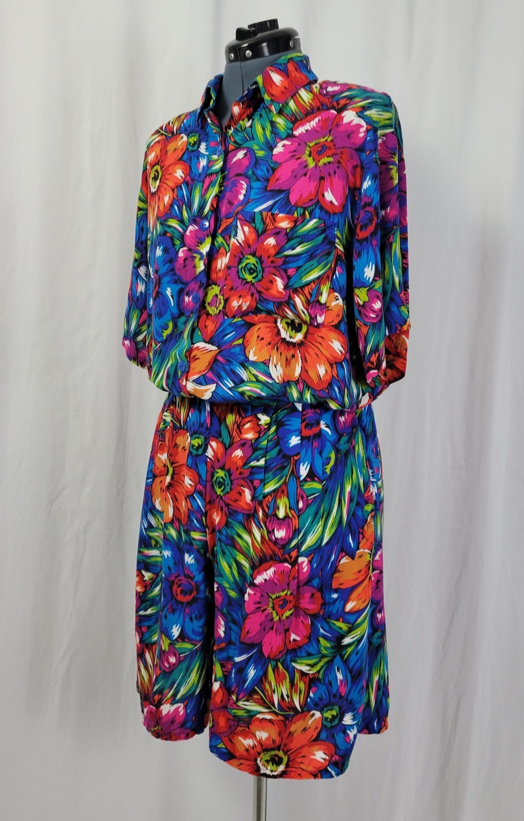 Vintage Grand Nouveau Bright Floral Top & Pleated High Waisted Shorts Size Large