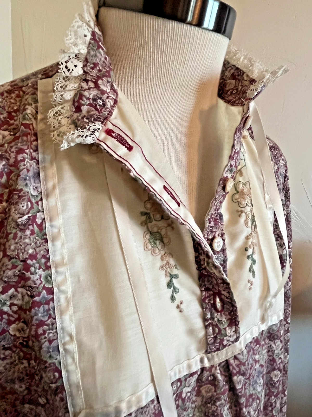 Vtg Funny Girl Blouse Shirt Size 13/14 High Neck Floral Calico Prairie Cottage