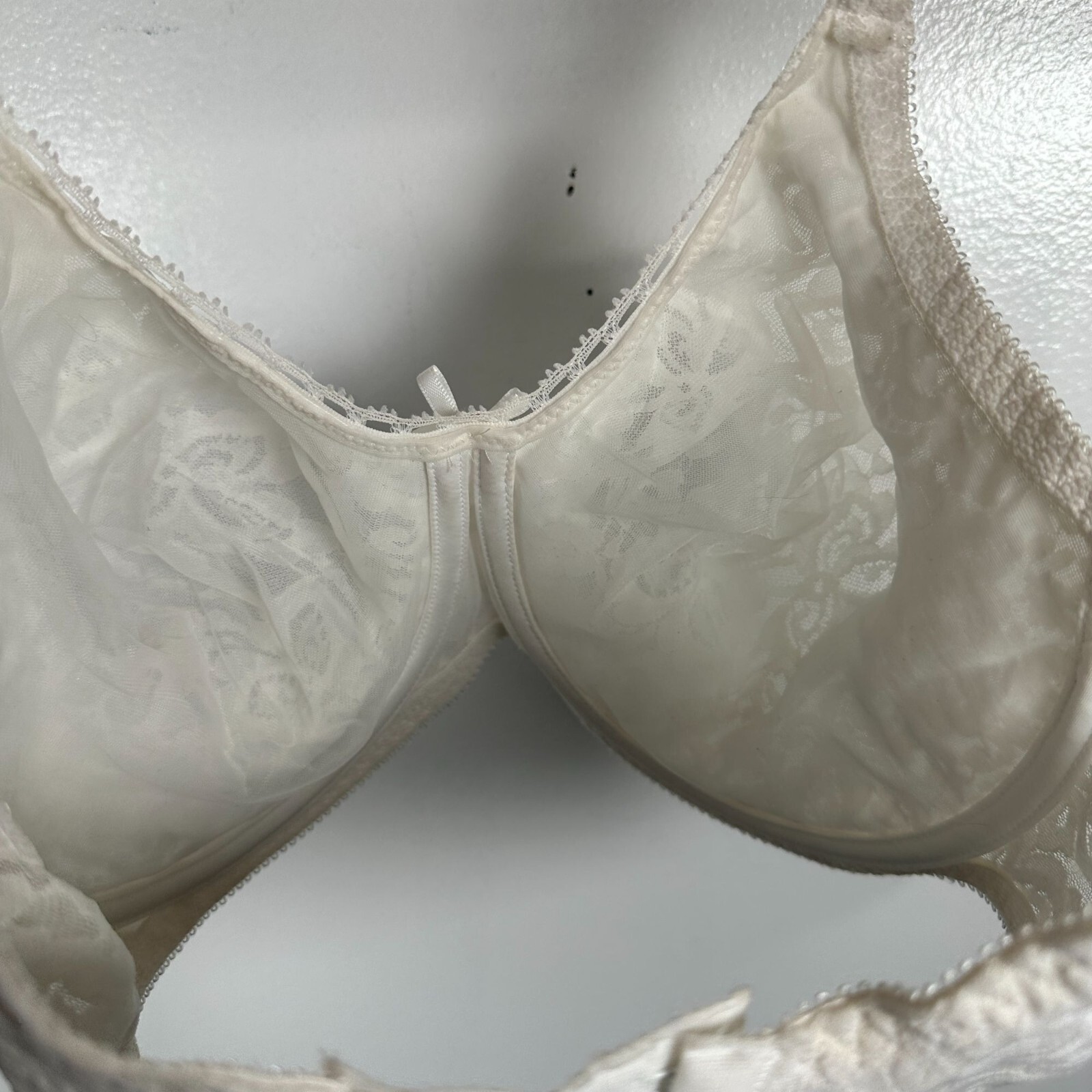 Vintage Bali 34DD Bra Lace 3432 Underwire Ivory Stretch Sheer Sexy Adjustable
