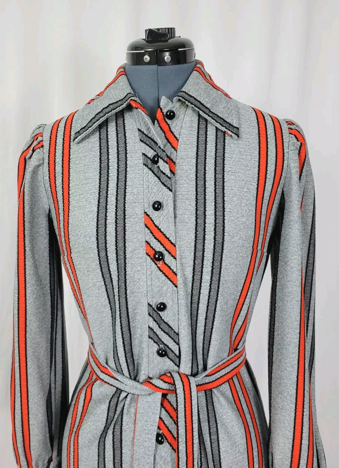 Vtg Grey Button Down Dress w Dark Grey & Orange Stripes & Tie Belt Size M?