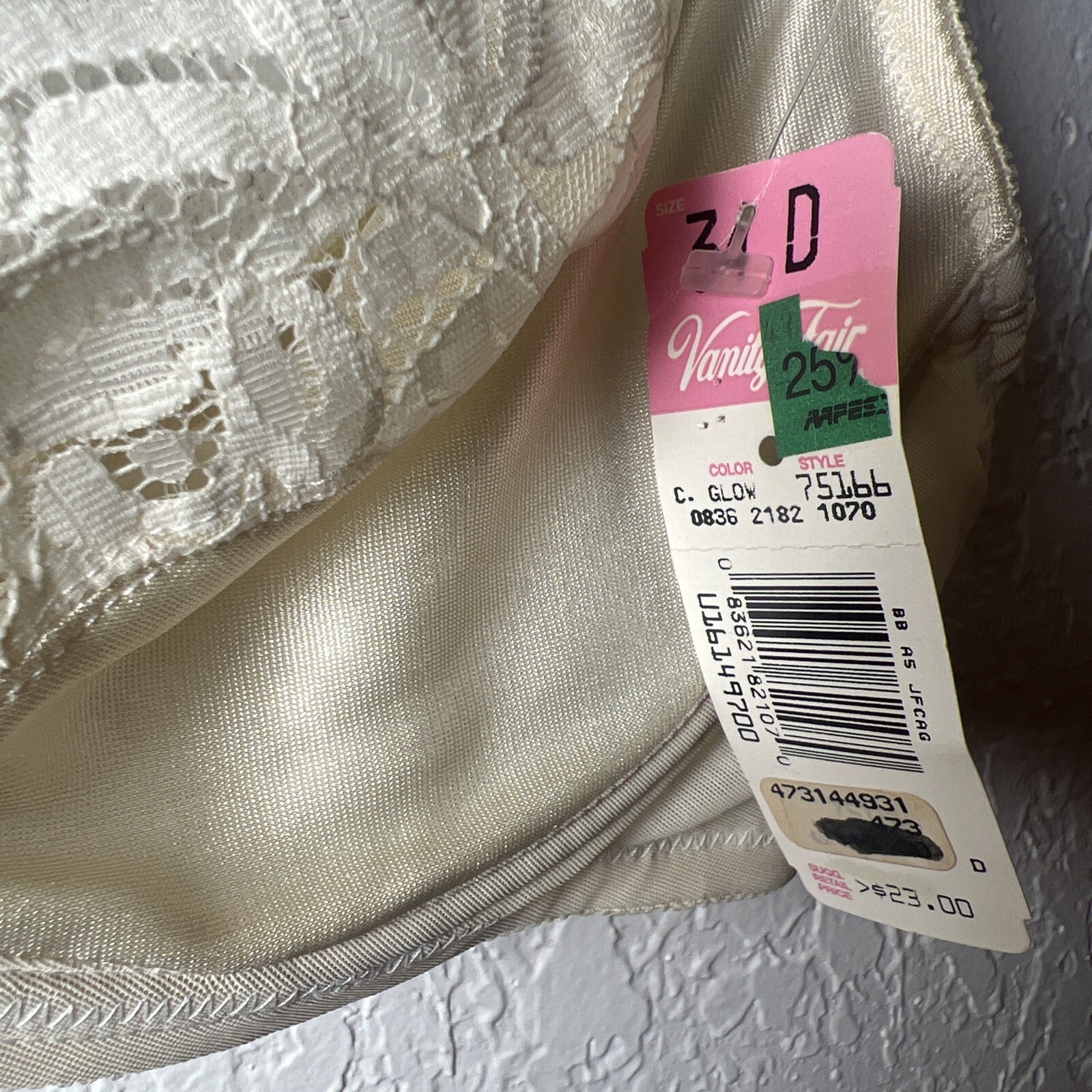NWT Vintage Vanity Fair Underwire Bra – Satin Cream Glow 34D – Made In USA