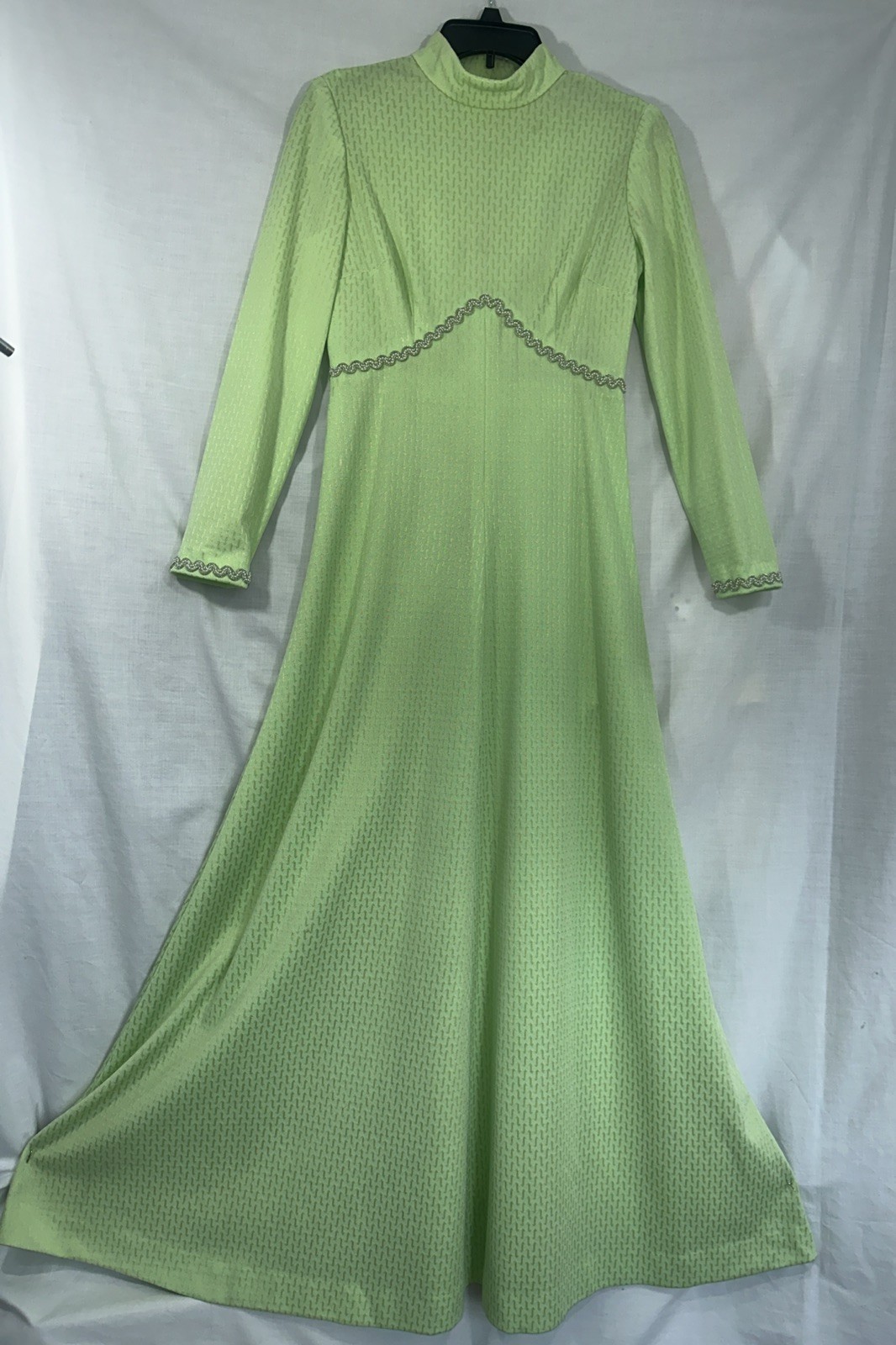 Vtg 60s Maxi Dress Empire Waist Green W/Gold Jacquard Beaded Trim 34″ Bust S 6/8