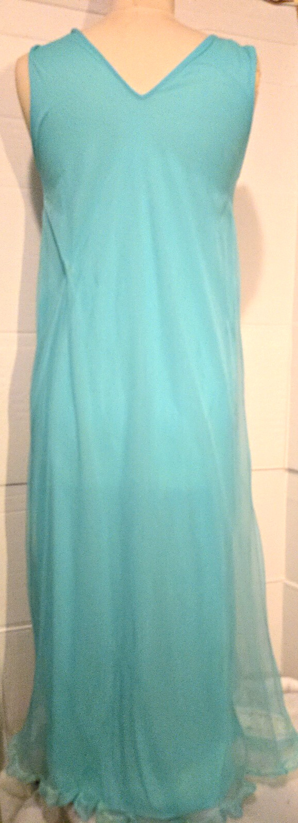 Vintage Nightgown – Turquoise w/ White Lace – Full Length – ’60s – Tie Front