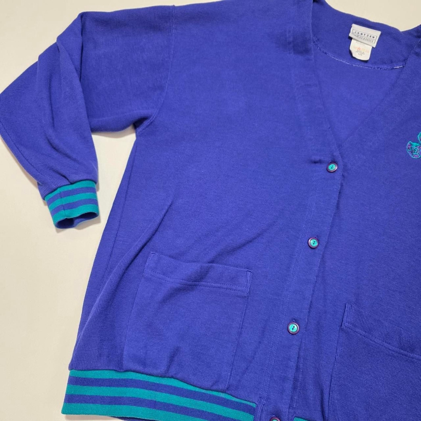 Jantzen Classics women’s size large embroidered seashell and starfish cardigan
