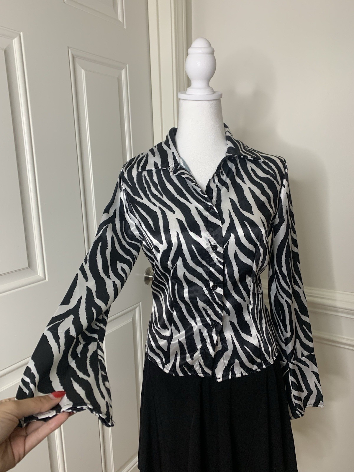 Vintage 90’s Mirrors Zebra Print Silky Long Sleeve Club Button Down Size Small S