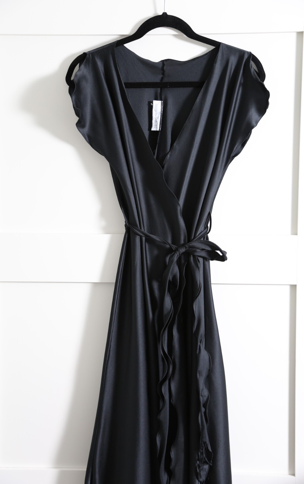 Georgette Trabolsi Womans Vintage Black Satin Wrap Dress Robe Whimsy Witchy Goth