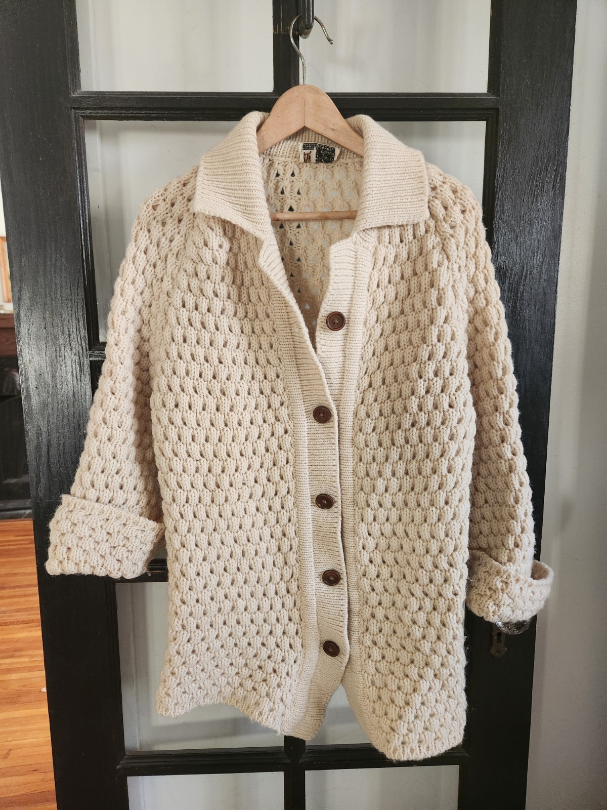 Vintage Handloomed Pure Wool Knit Cardigan Sweater – Ireland – Ivory