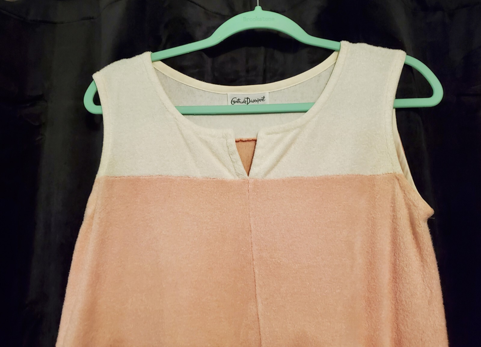 1970s Vintage Gertrude Davenport Women’s Terry Cloth Beach Pool Cover Up.