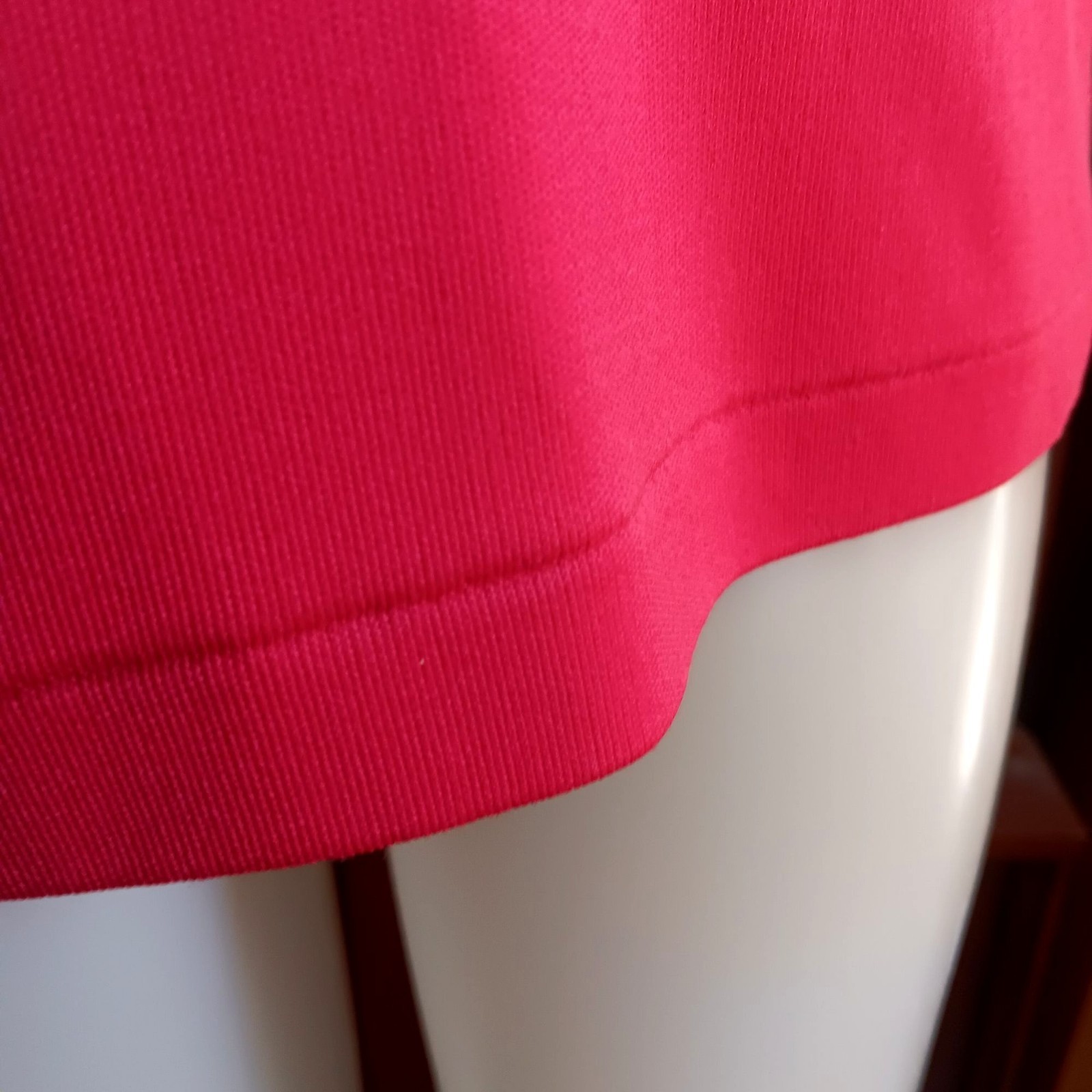 Vintage Womens T-shirt Top LARGE Polyester Slinky Sleeveless HOT RED Zipback 80s