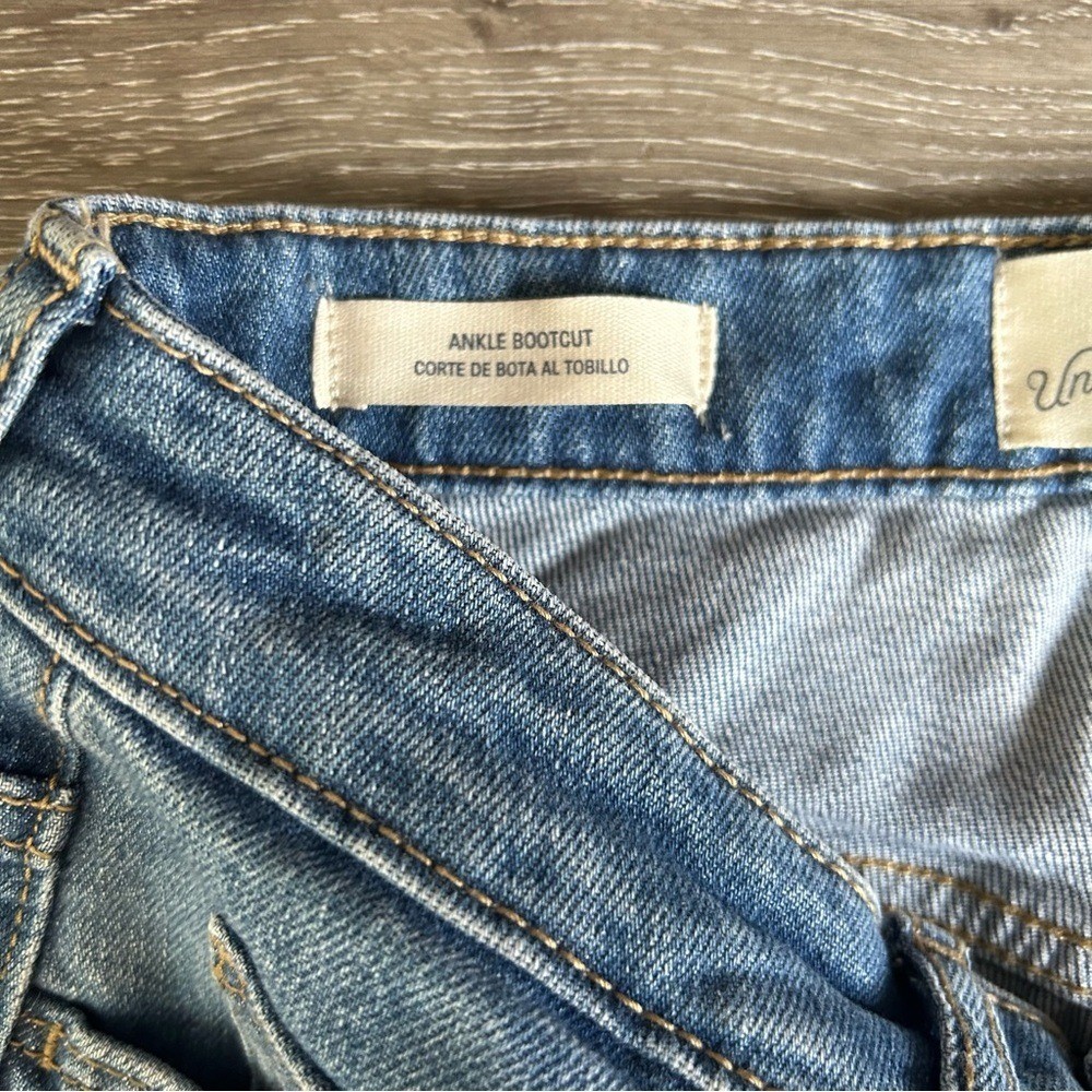 NWT 0 Universal Thread Medium Wash Ankle Bootcut Vintage Stretch Jeans