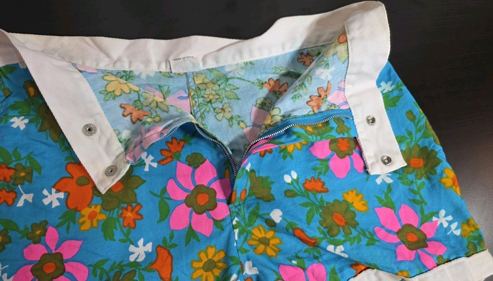 Vintage 1960’s Campus Flower Power Hippie Shorts Size 34 Made In USA