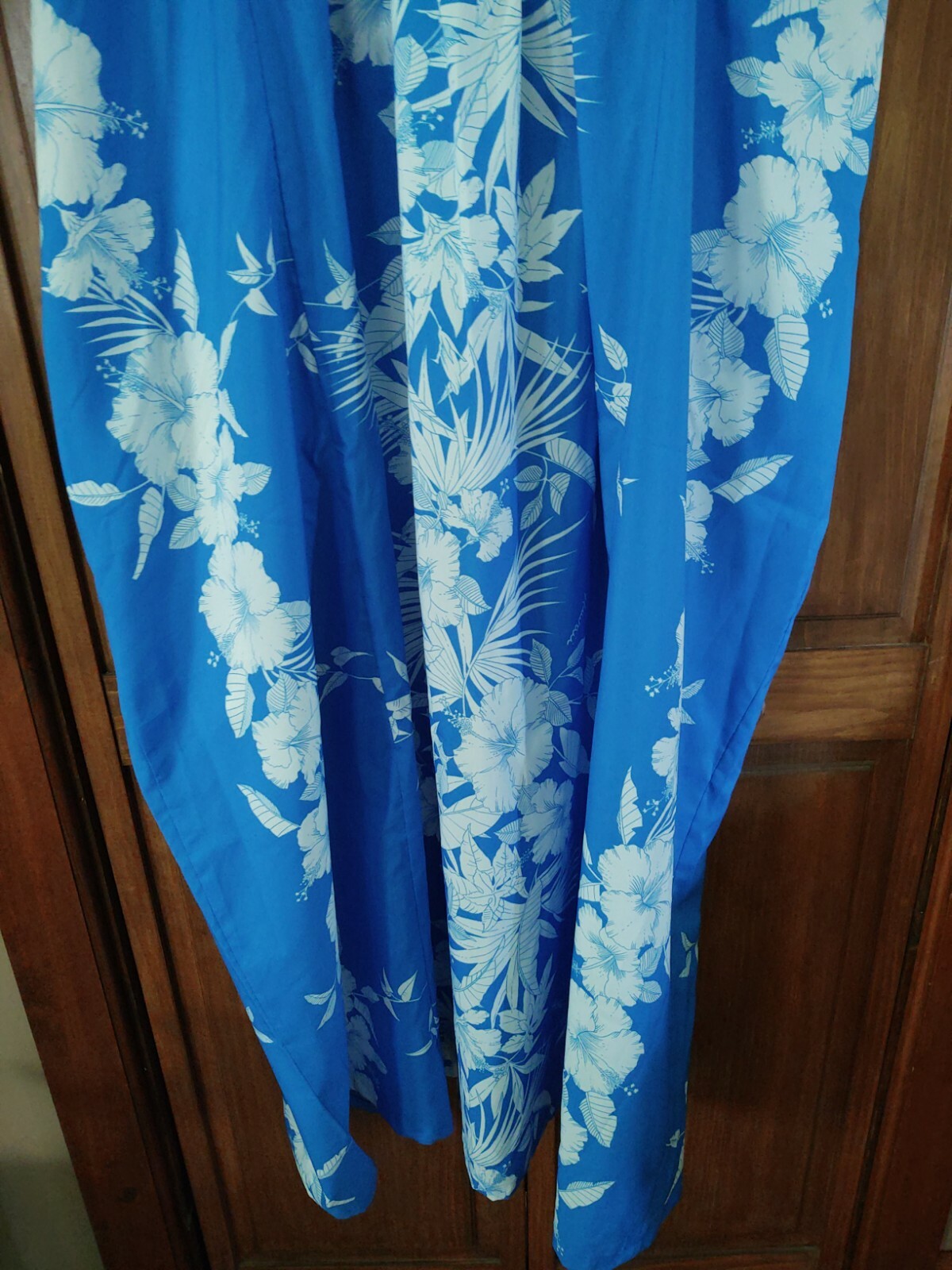VTG ROYAL CREATIONS BLue White Hawaiian Dress Muumuu Aloha Caftan One Size Maxi