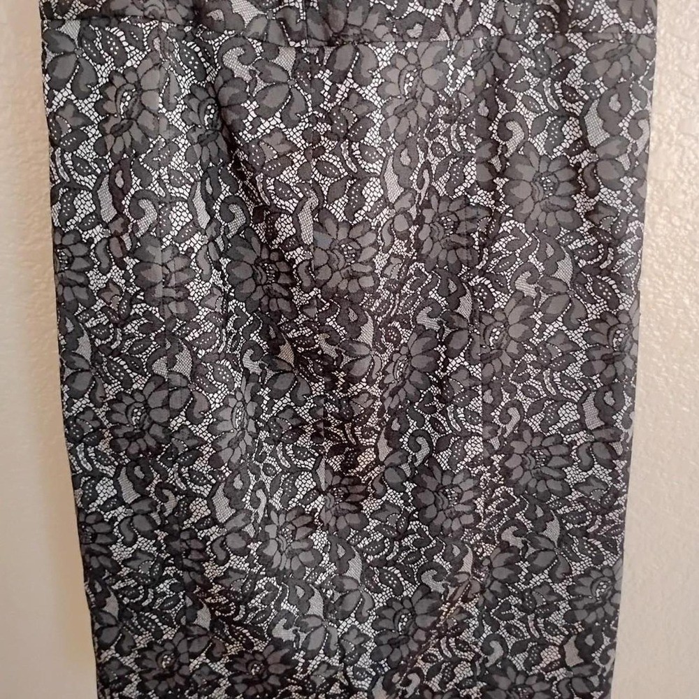 Black Floral Lace Pencil Skirt vampy goth minimalist clean preppy grandma