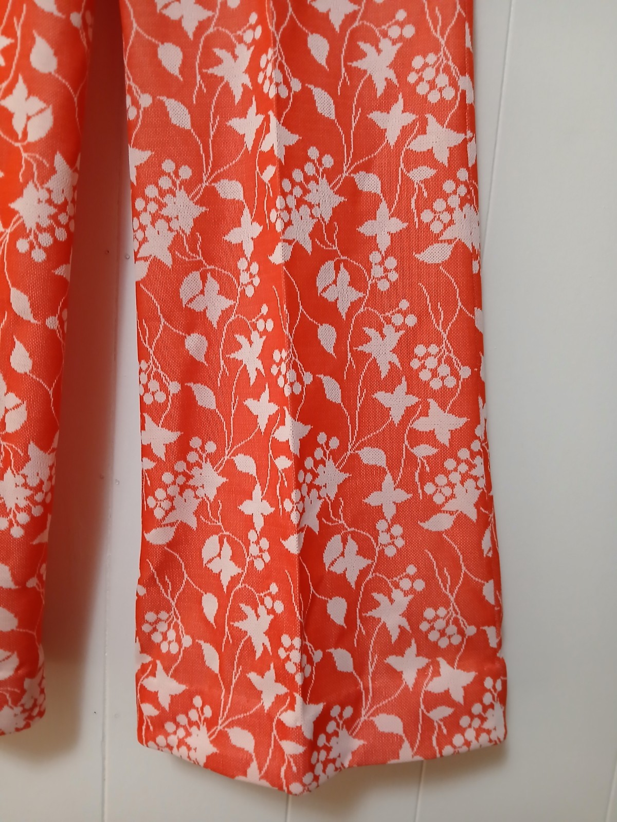True Vintage 70s Wide Leg Pull On Pants Womens Floral Print Retro Orange