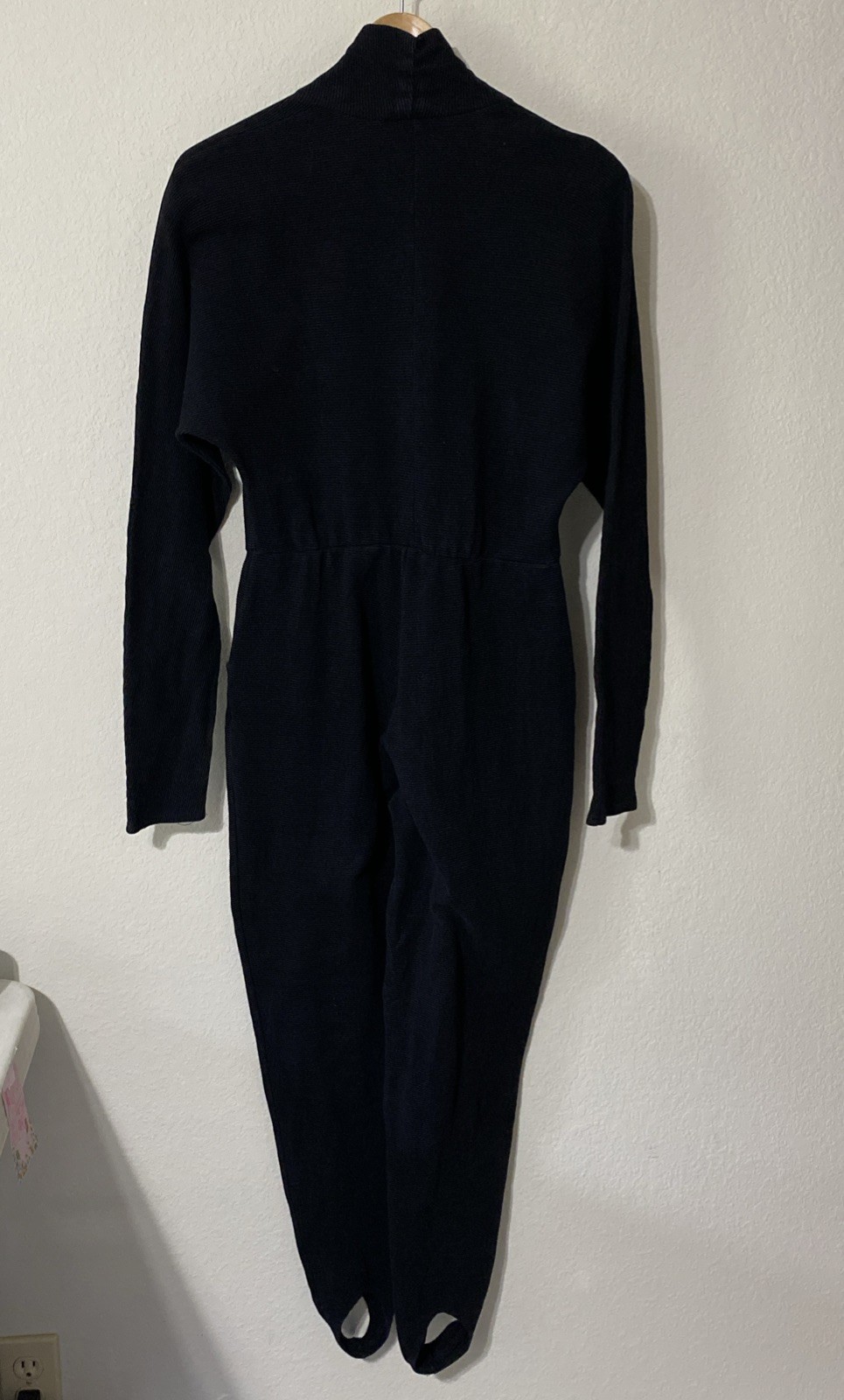 Cache VTG 80s Jumpsuit Sz M * Black Ribbed Knit Stirrups Stretch Pleated Vneck