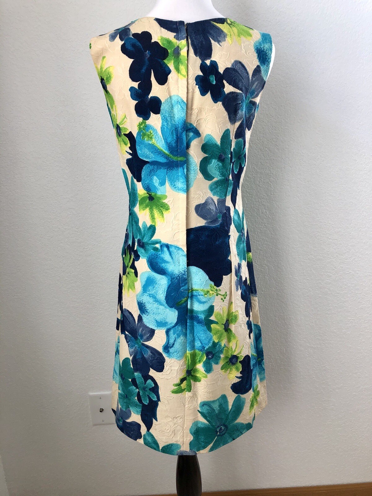 Vintage 1950’s Sheath Dress Charlotta Of California Hibiscus Print Brocade Small
