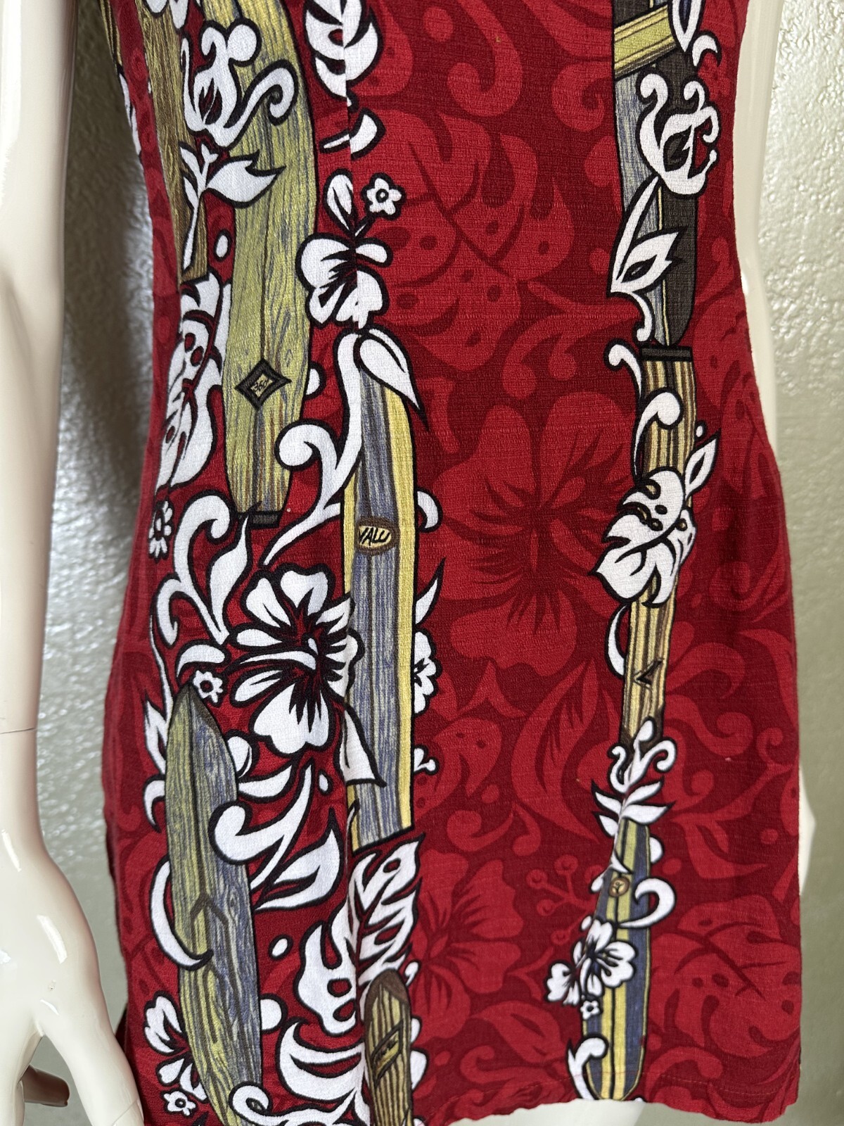 Vintage 1990s Ladies SHANNON MARIE Red Surfboard Hawaiian Cotton Barkcloth Dress
