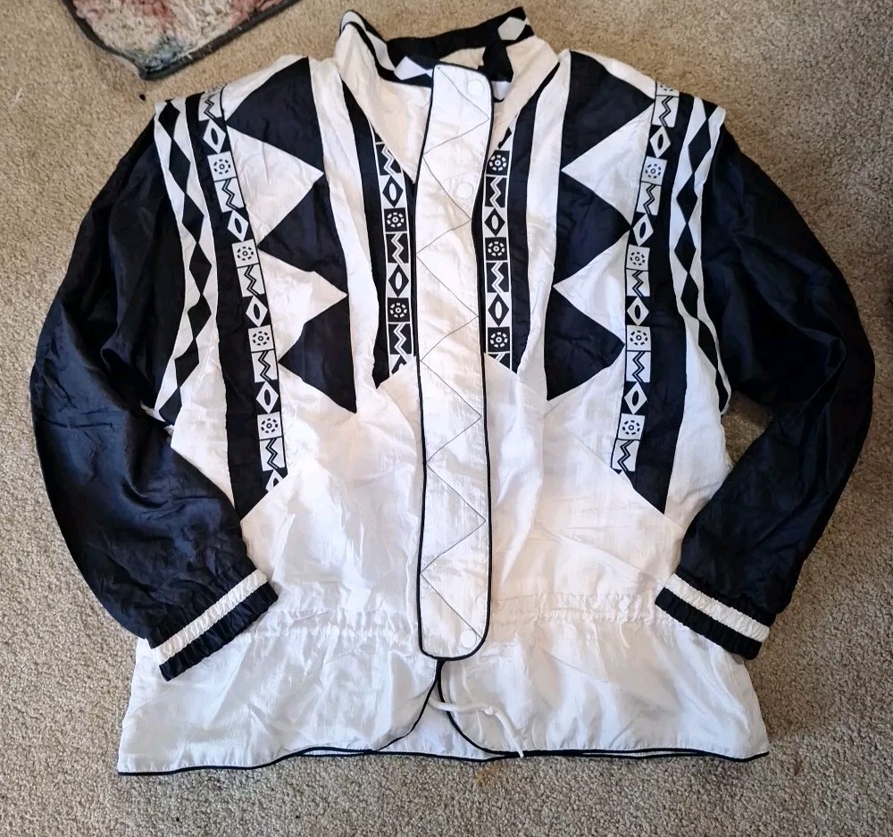 Vintage Lavon Jacket Womens Petite M Windbreaker Black White Zip And Snap 90’s