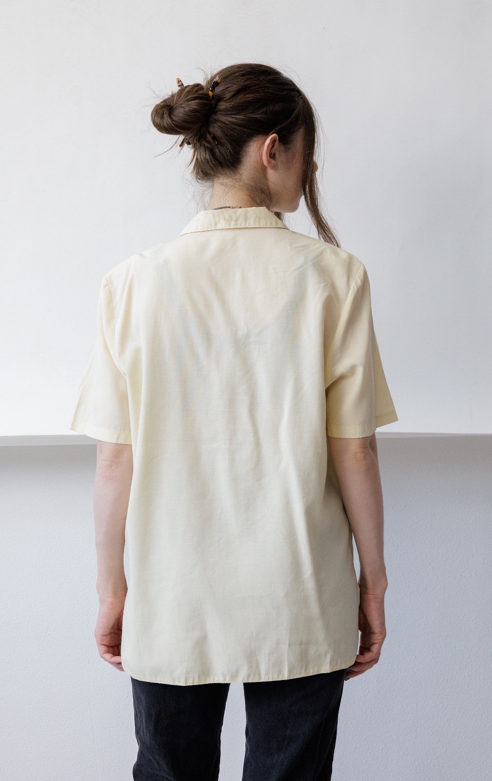 Vintage 90s Butter Yellow Silky Longline Short Sleeve Camp Collar Shirt Women’s