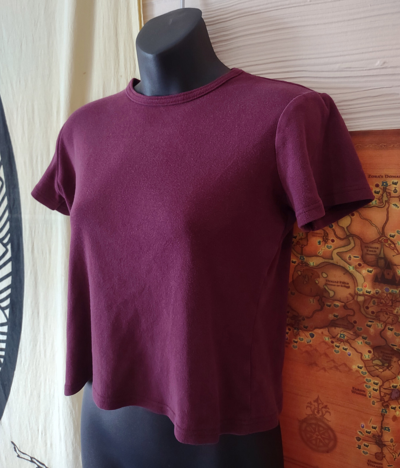Authentic Vintage 1990s Burgundy Red Thick Cotton T-Shirt Size S Rue 21 Brand