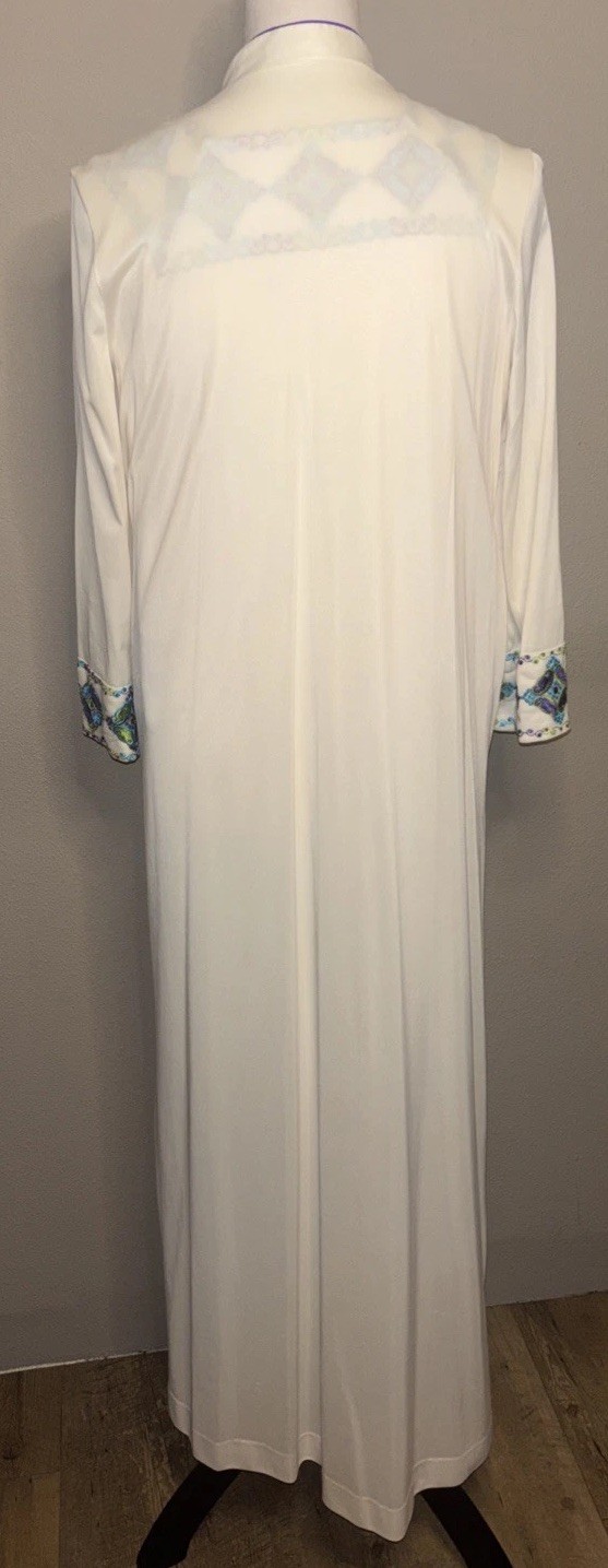60’s GOSSARD Loungewear ARTEMIS Ivory Embroidered Robe & Nightgown Small