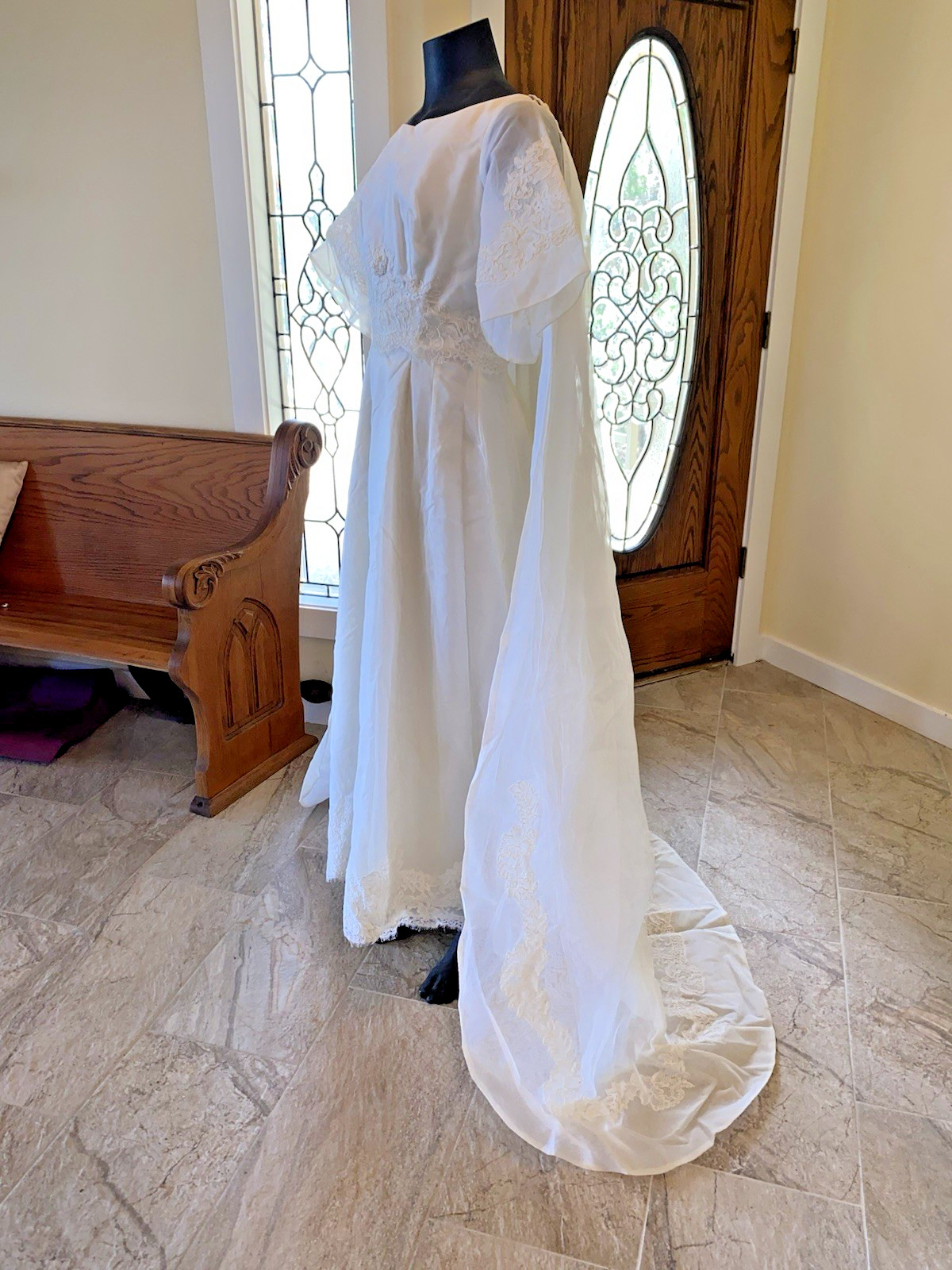 60s Alfred Angelo Edythe Vincent Wedding Gown ButtonBack Demure Detachable Train