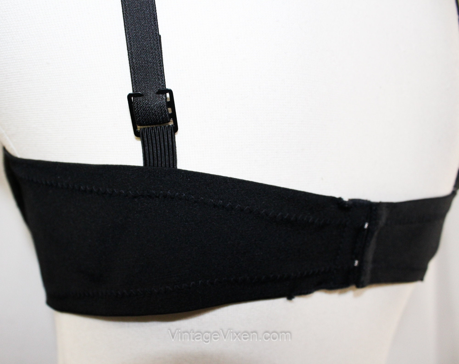 1960s Black Bra – Bond Girl Sexy Pin-Up – 36A Demi Cup Plunge Underwire Bra NOS