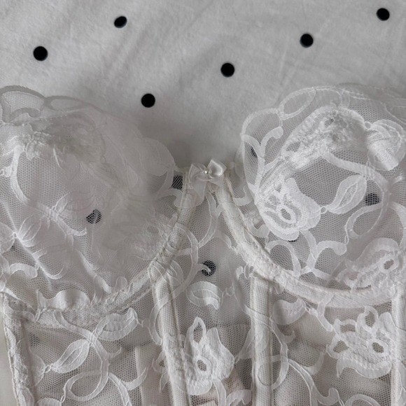 Vintage Gold Label Victoria’s Secret RARE White and cream Lace Corset