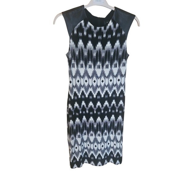 Karen Kane Stretch Knit Dress Lamb Leather Shoulders Size Small