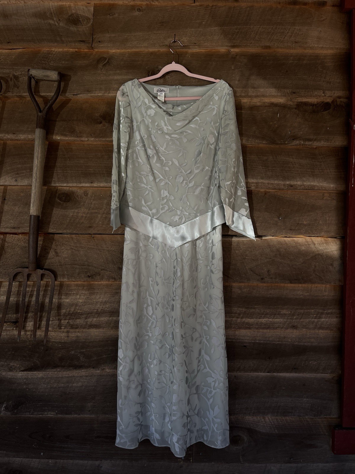 Vintage 80s-90s Petra Mint Green Floral Long sleeve Gown